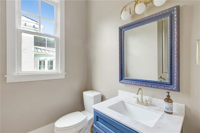 Building Photo - 10559 Serenbe Ln