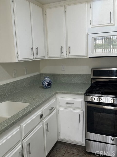 Building Photo - 6111 Wingfoot Ave