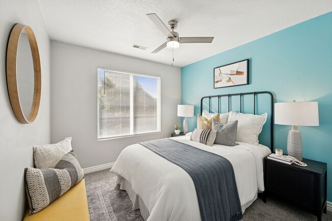 Building Photo - 14074 S Julien Cove