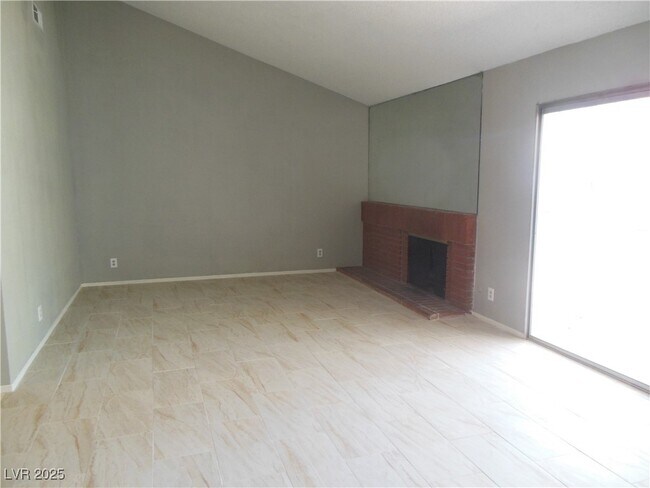 Building Photo - 2557 Boise St