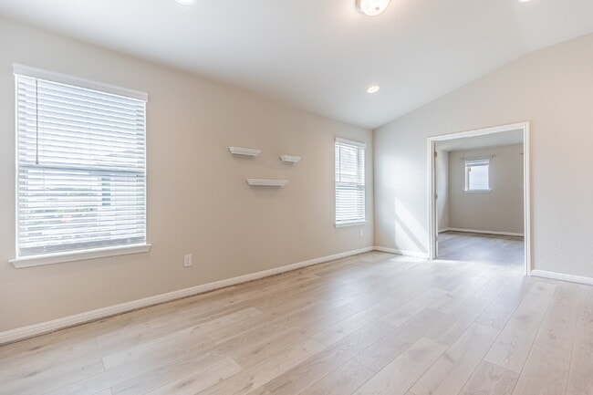Building Photo - 6631 Gentry Farm