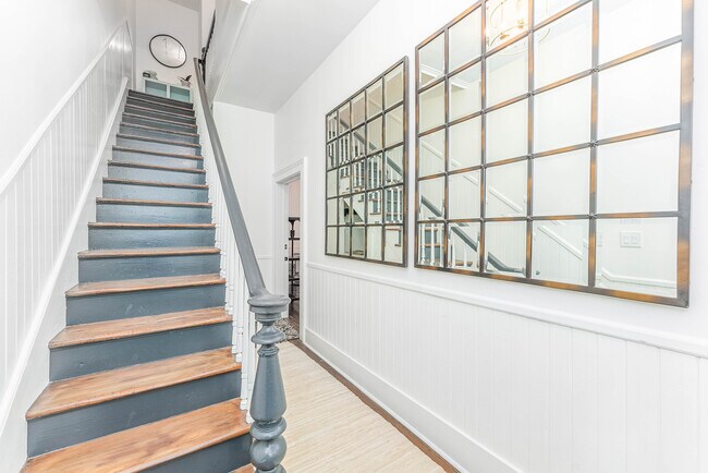 Shared main entry with coded lock for a keyless entry - 108 W Henry St