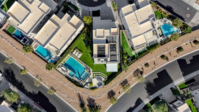 Building Photo - Distinctive Fully Furnished Estate in The Canyons!