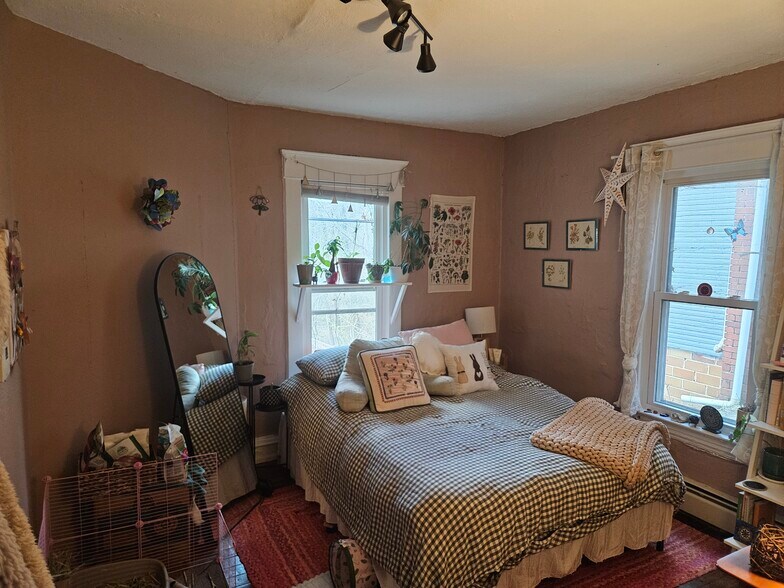 Building Photo - 121 N Lancaster St