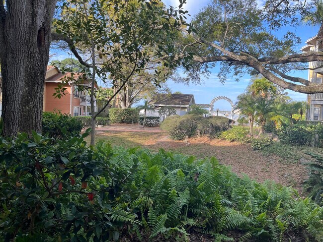 Building Photo - 225 S Tropical Trail