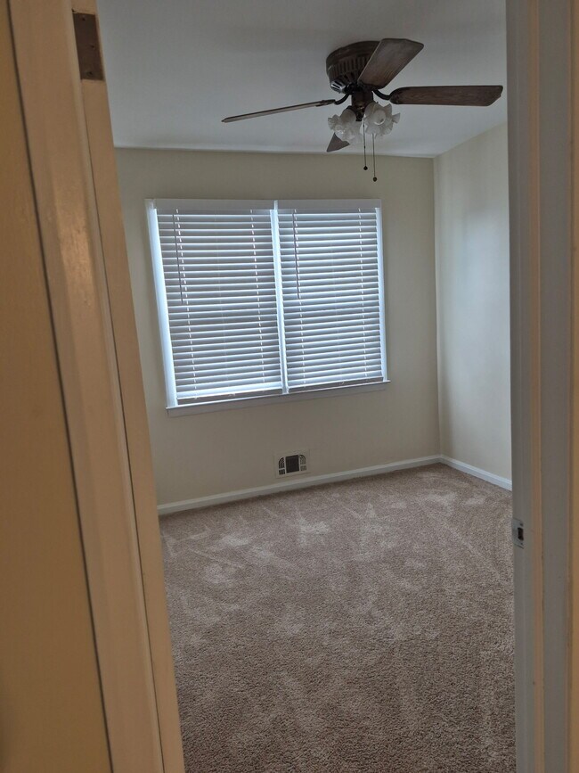 Building Photo - 2820 Illinois Ave