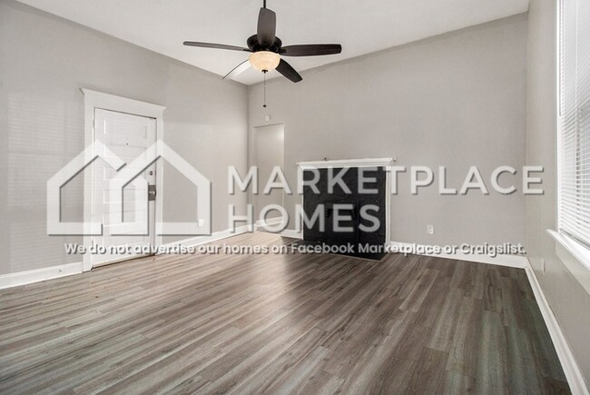 Building Photo - 1638 Mercer Ave