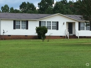 Building Photo - Single Family