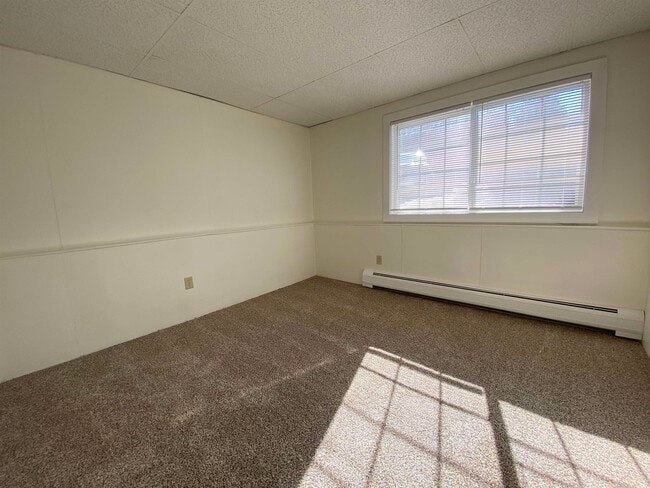 Building Photo - 3861 Brown Ave