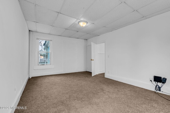 Building Photo - 805 Sixth Ave
