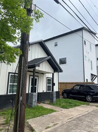 Building Photo - 3209 Ennis St