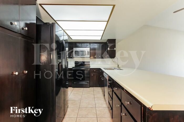 Building Photo - 4423 E Pinto Ct