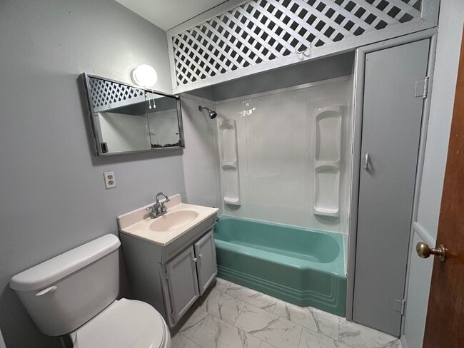 Building Photo - 101 Virginia-N