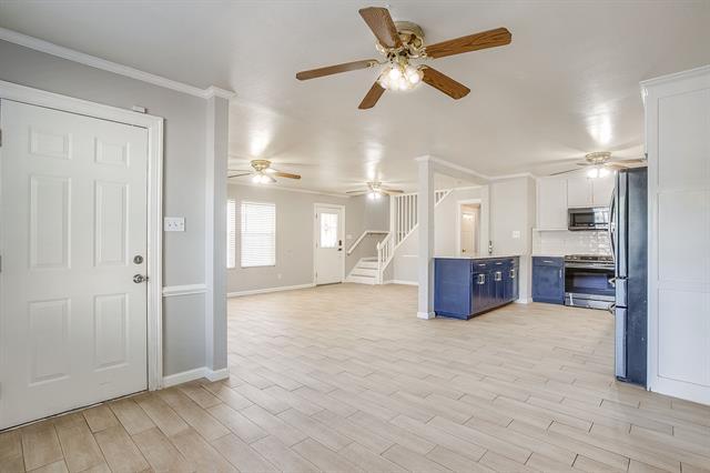 Building Photo - 1633 Trinity View St