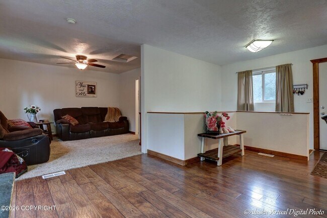 Building Photo - 20507 Steffes St