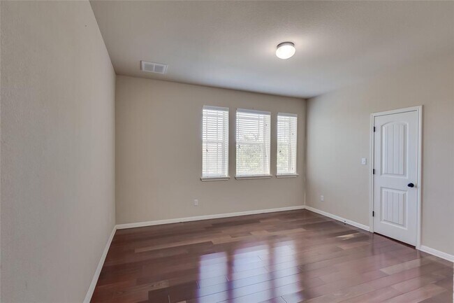 Building Photo - 11300 Cherisse Dr