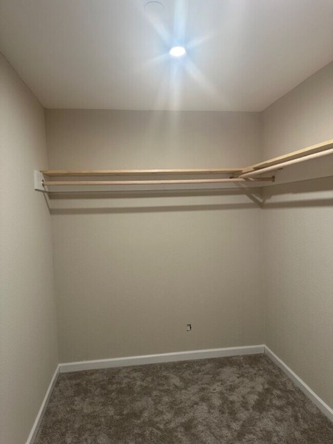 Building Photo - 224 Brittain Ln