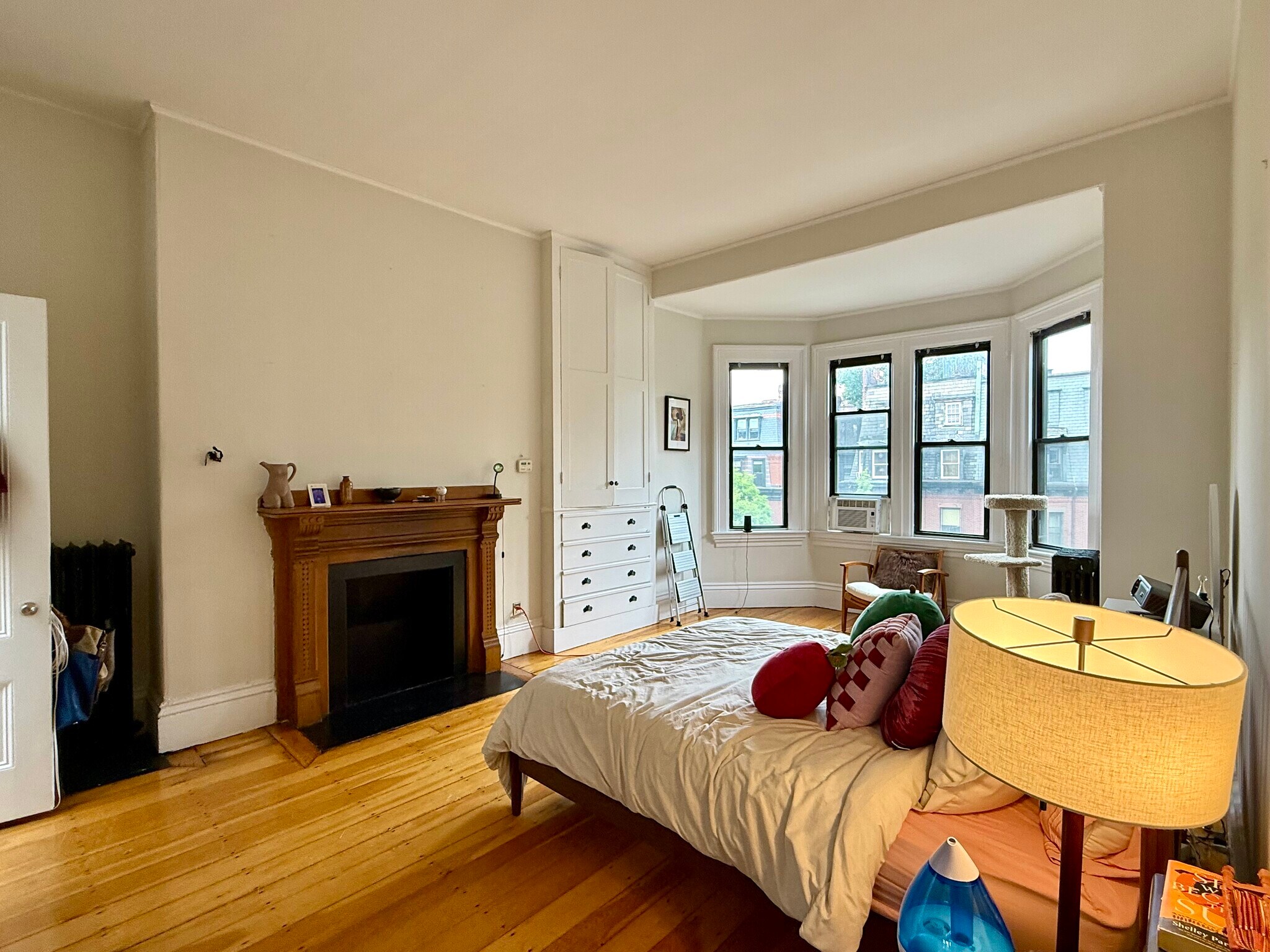 Building Photo - 354 Marlborough St