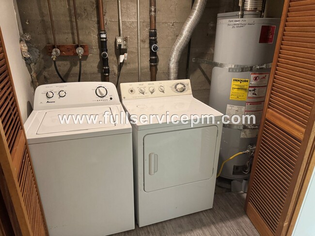 Building Photo - Lower basement studio unit in a house