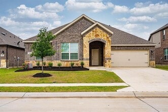 Building Photo - 2821 Grizzly Rd