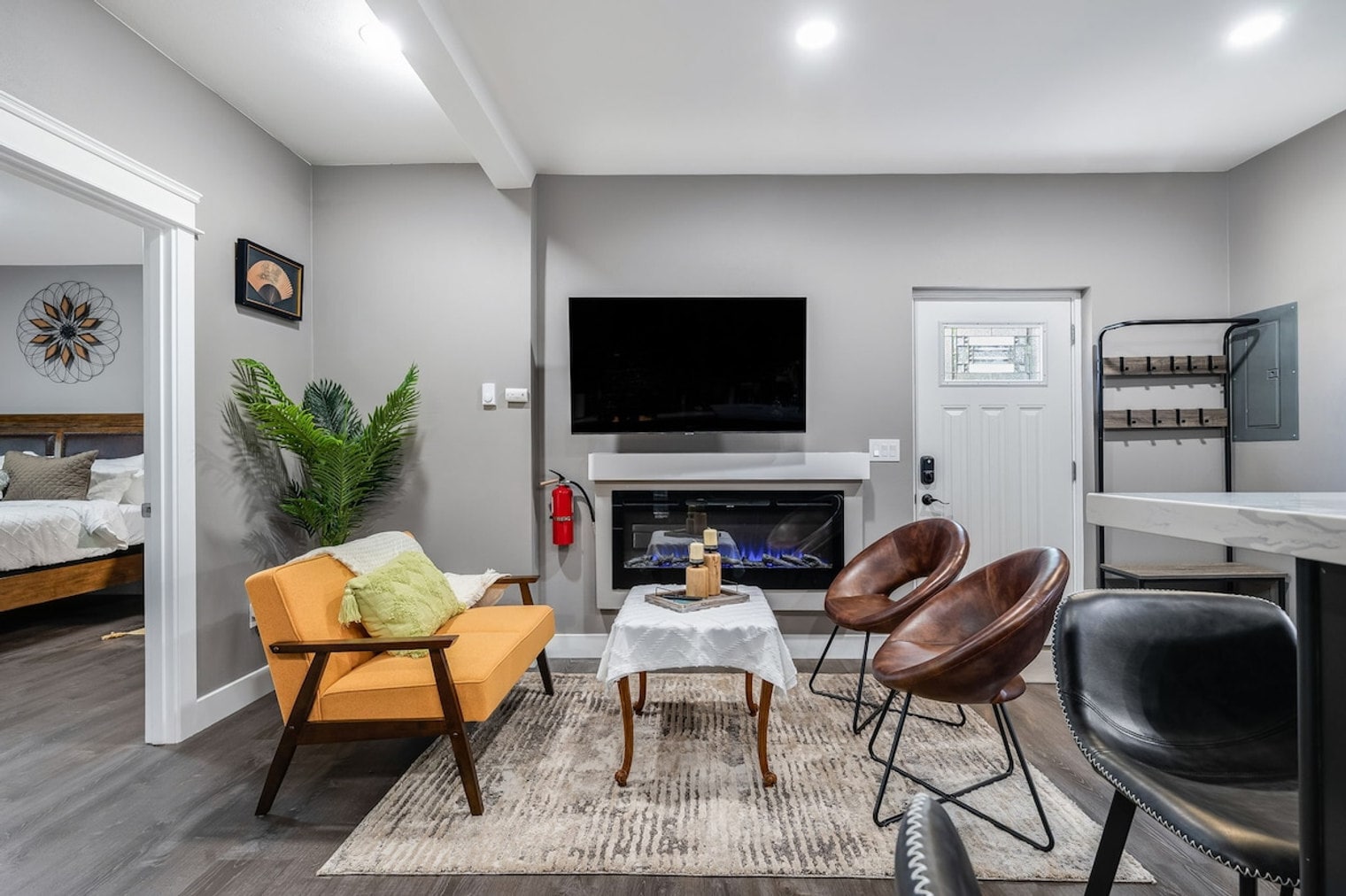 Building Photo - 21031 NE 4th St