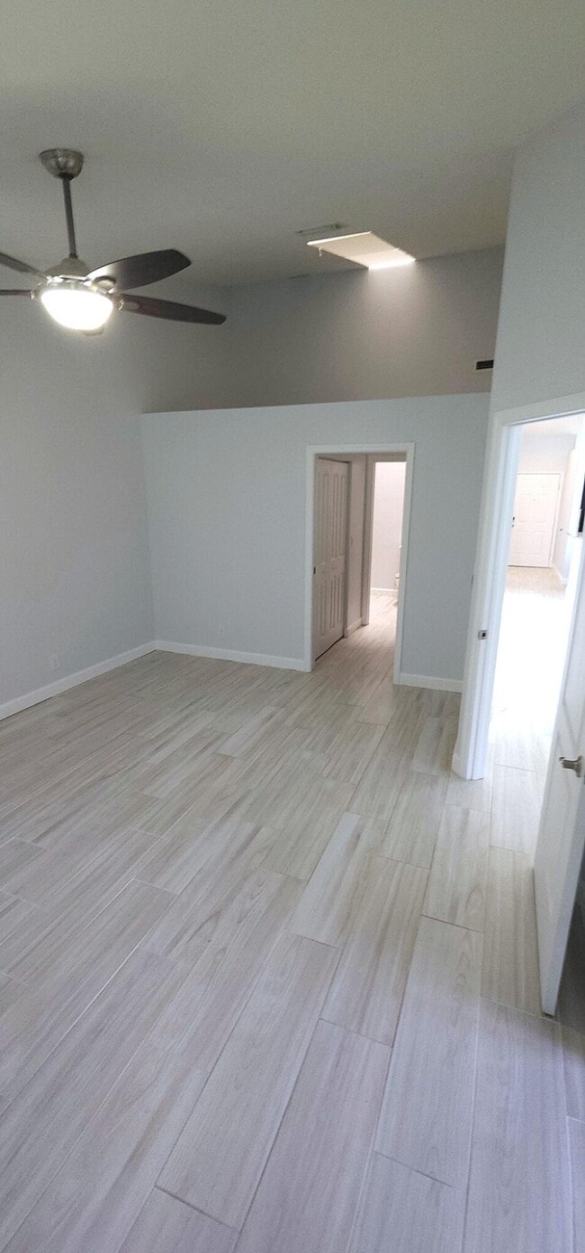 Building Photo - 3784 Collinwood Ln