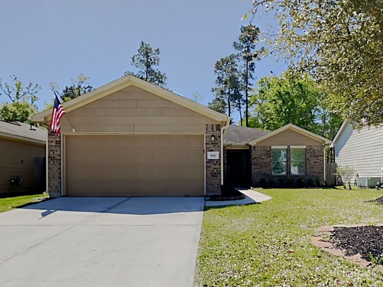 Building Photo - 814 Lightningbug Ln