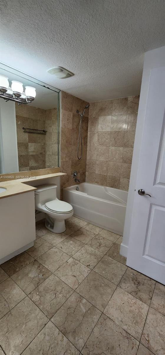 Building Photo - 170 SE 14th St