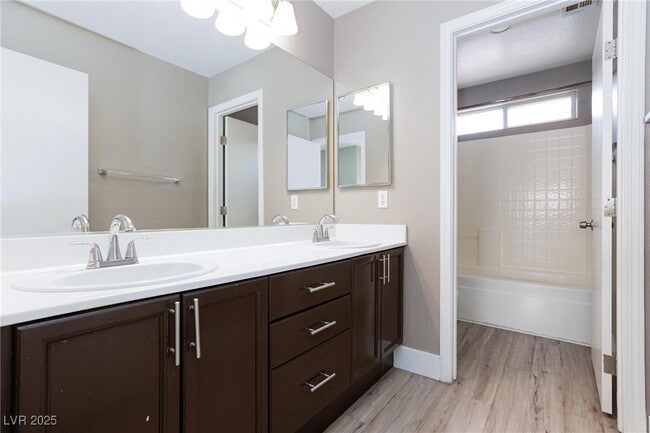 Building Photo - 6813 Baby Jade Ct