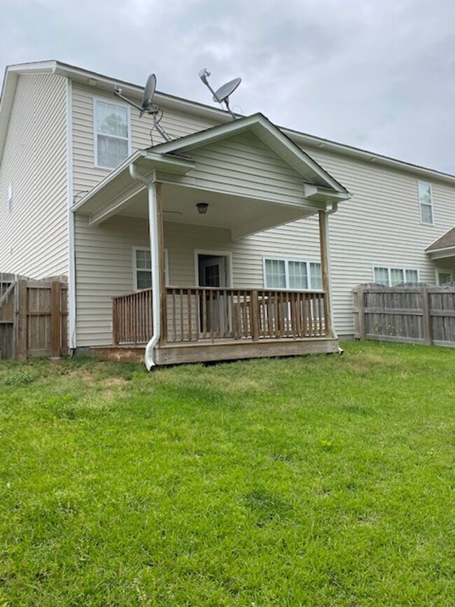 Building Photo - Brook Hollow Townhome- Coming Soon