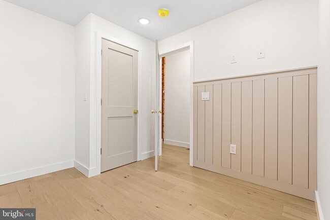 Building Photo - 2341 Belgrade St