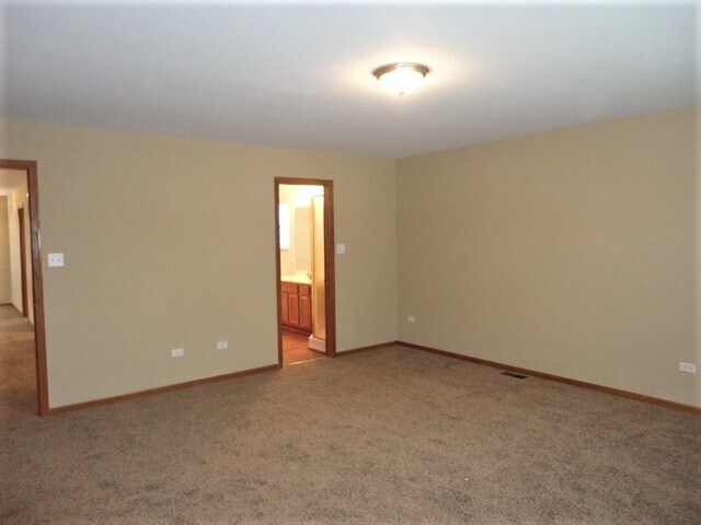 Building Photo - 1420 Lasser Dr