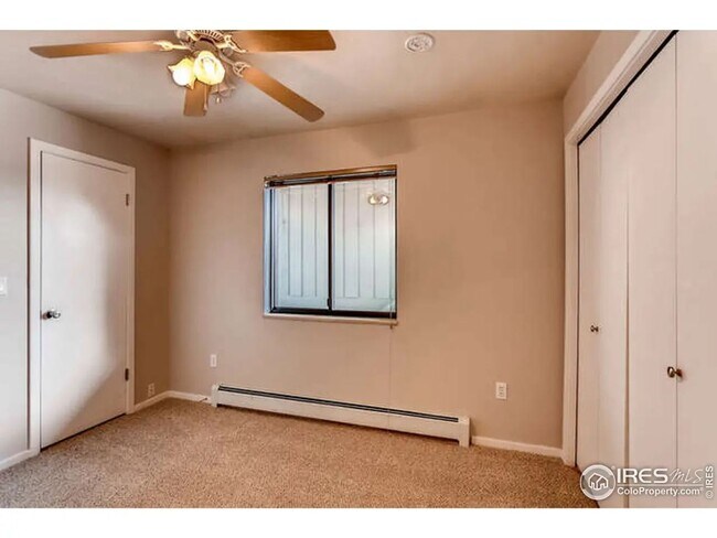 Building Photo - Furnished or Unfurnished Updated 2 Bed 2 B...