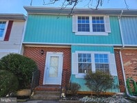 Building Photo - 1819 Picadilly Circus