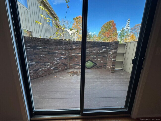 Building Photo - 56 Webster Ct