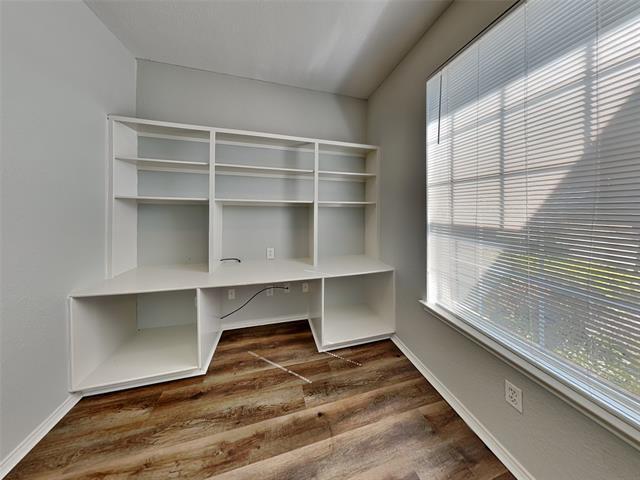 Building Photo - 1707 Country Crest Ln