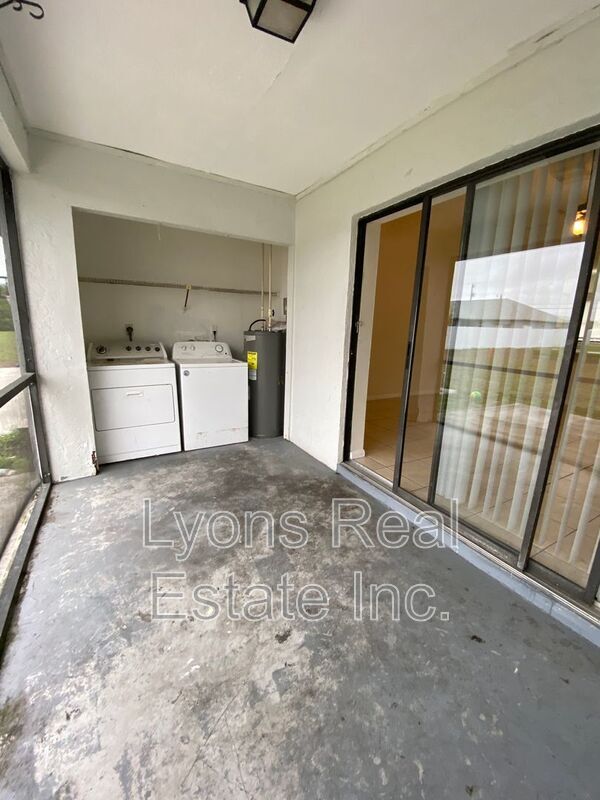 Building Photo - 431 Hancock Bridge Pkwy