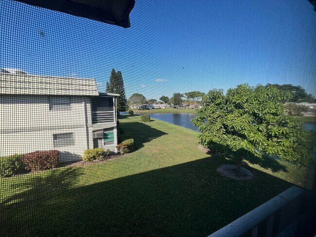 Building Photo - 88 Monaco Ct