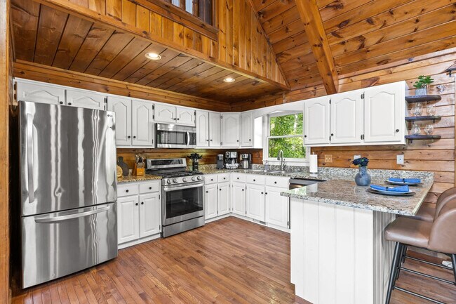 Building Photo - 181 Sugar Mountain Rd