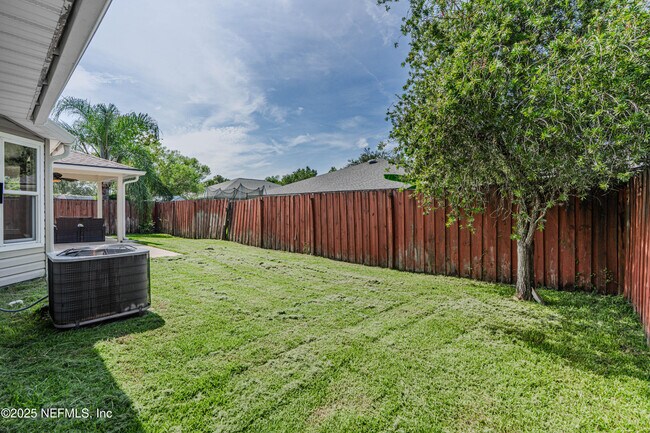 Building Photo - 1413 Heather Ct