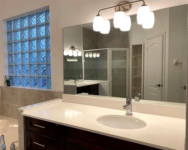 Building Photo - 9842 NW 29th St