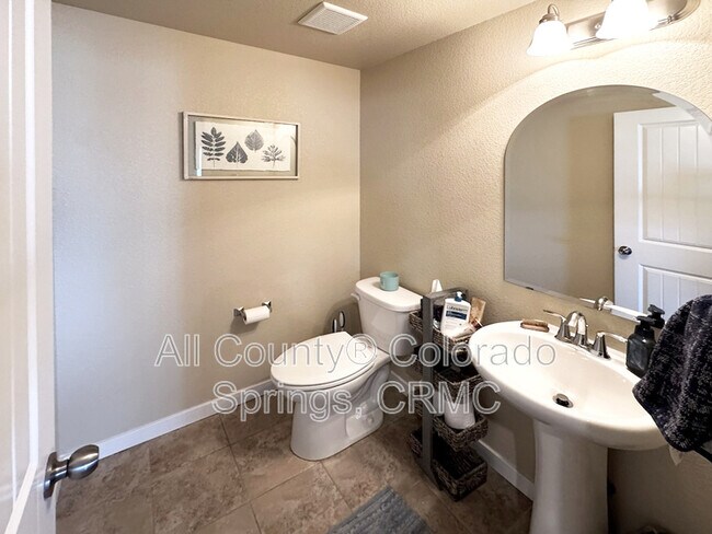 Building Photo - 8456 Hardwood Cir