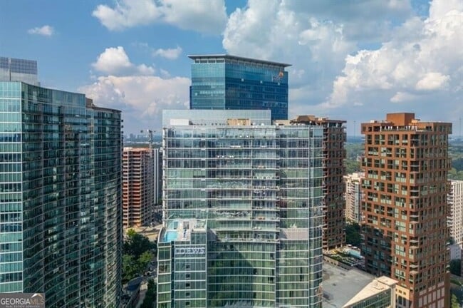 Building Photo - 1065 Peachtree St NE