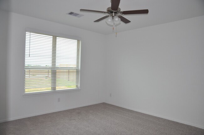 Building Photo - 5703 Aurora Grns Ln