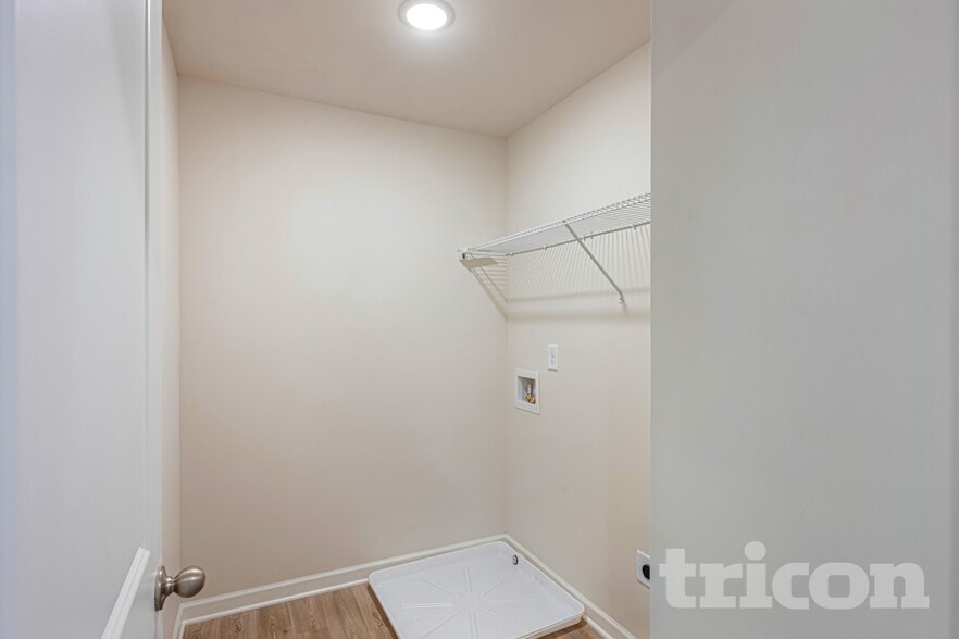 Building Photo - 218 Margrave Dr