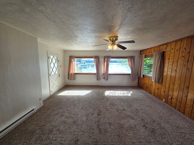 Building Photo - 252 Bayview Blvd