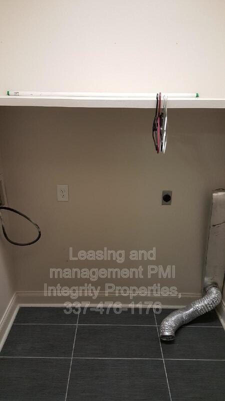 Building Photo - 193 Southfield Pkwy