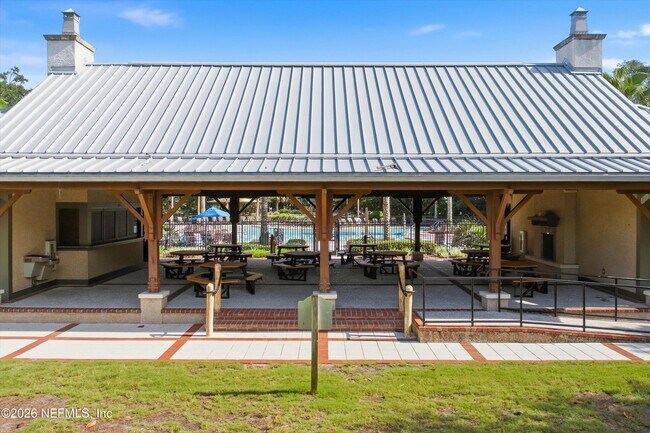 Building Photo - 80 Lazy Crest Dr