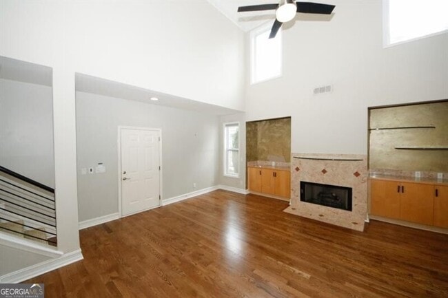 Building Photo - 1354 Brookhaven Village Cir NE