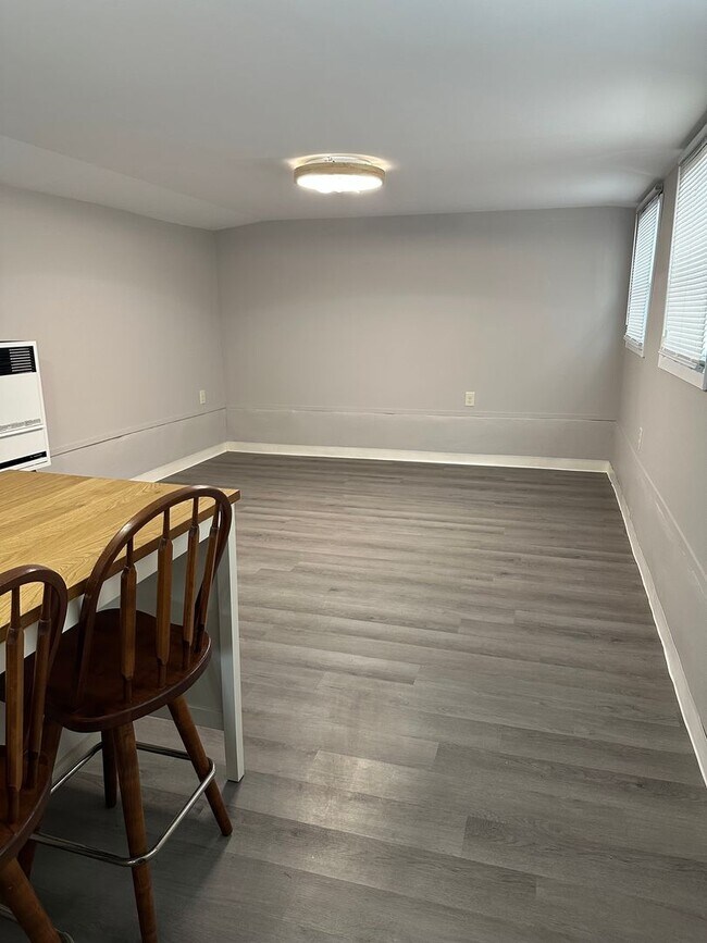 Building Photo - 4935 8th Ave